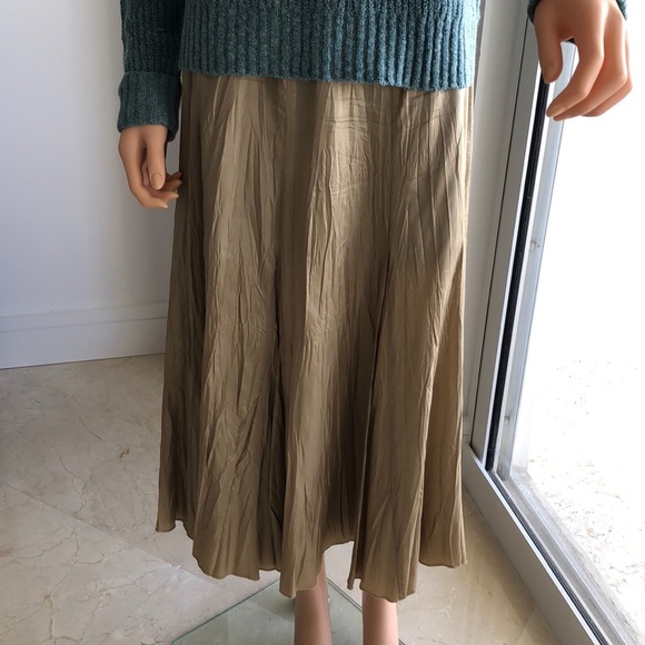 KAREN KANE MIDI GOLD BOTTOM PLEATED SKIRT - Picture 1 of 4